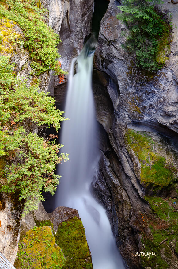 Maligne Canyon Waterfalls